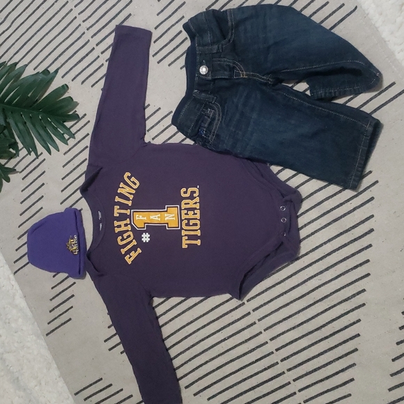 LSU Other - 👶🏾Gently worn boys "LSU" Onesie size 12-188. Beanie Hat included!